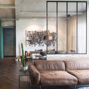 Verrière fixe S sur-mesure sur muret, 4 partitions, noir mat, vitre feuilletée claire